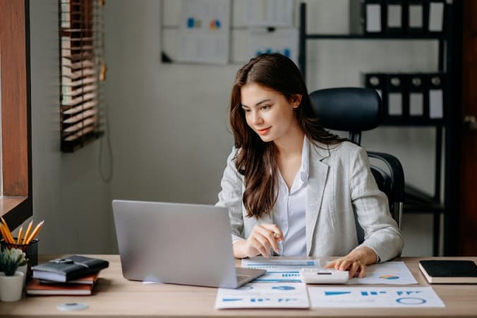 Timesheets vs. Visual Timesheets: Why Your Clients Demand More Than Just a Number - Visual Timesheets blog post about time tracking and visual proof of work